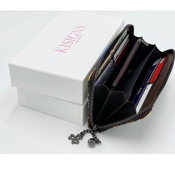 KISIGNS Genuine embossed Leather Wallet for Women New York New In Box - Picture 5 of 9